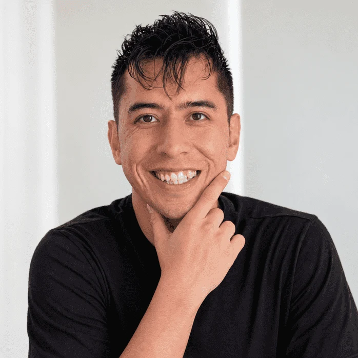 Portrait of Kevin Gomez smiling